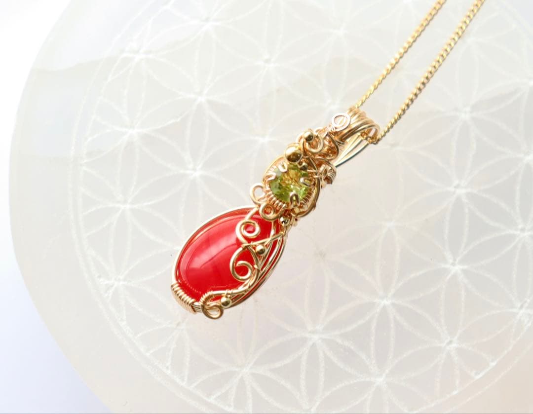 アンダラクリスタルのワイヤージュエリーネックレス✧ドラゴンズブラッド✧ペンダント