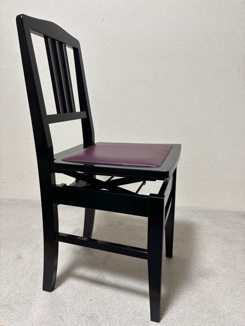 トムソン　椅子