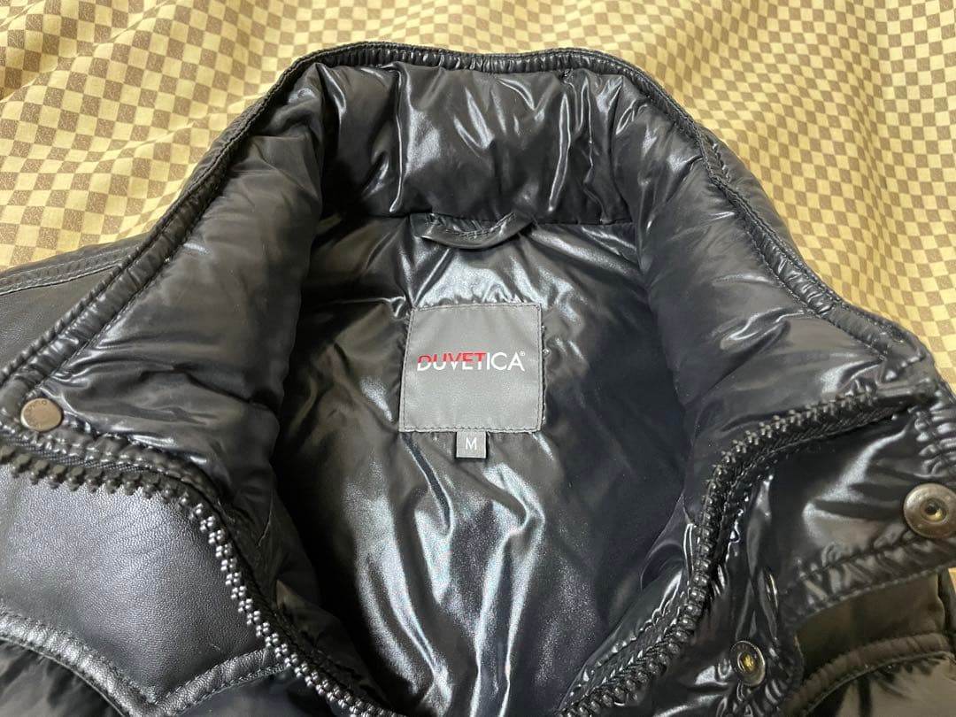 ち*る様 国内正規品　美品DUVETICAダウンベスト　ブラック　ヨーク羊革レザ