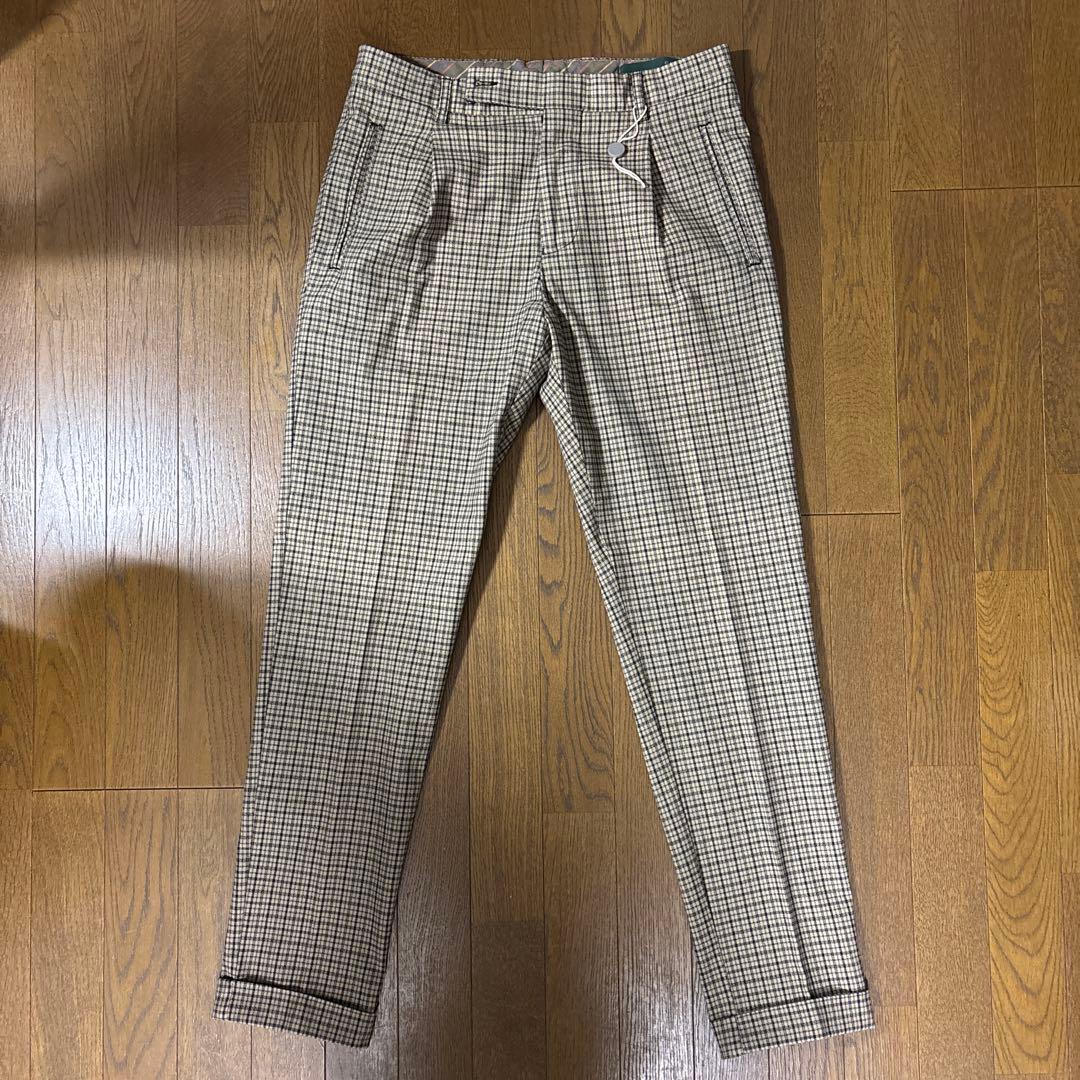 ⭐️【未使用】BERWICHコットンパンツ 46 イタリア製PTトリノ