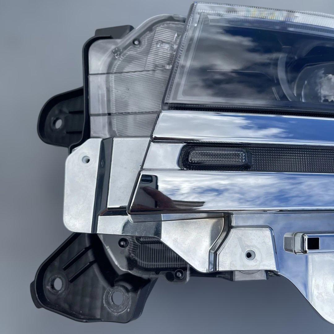 MK94S スペーシアカスタム左中古ヘッドライト　35300-53UA0