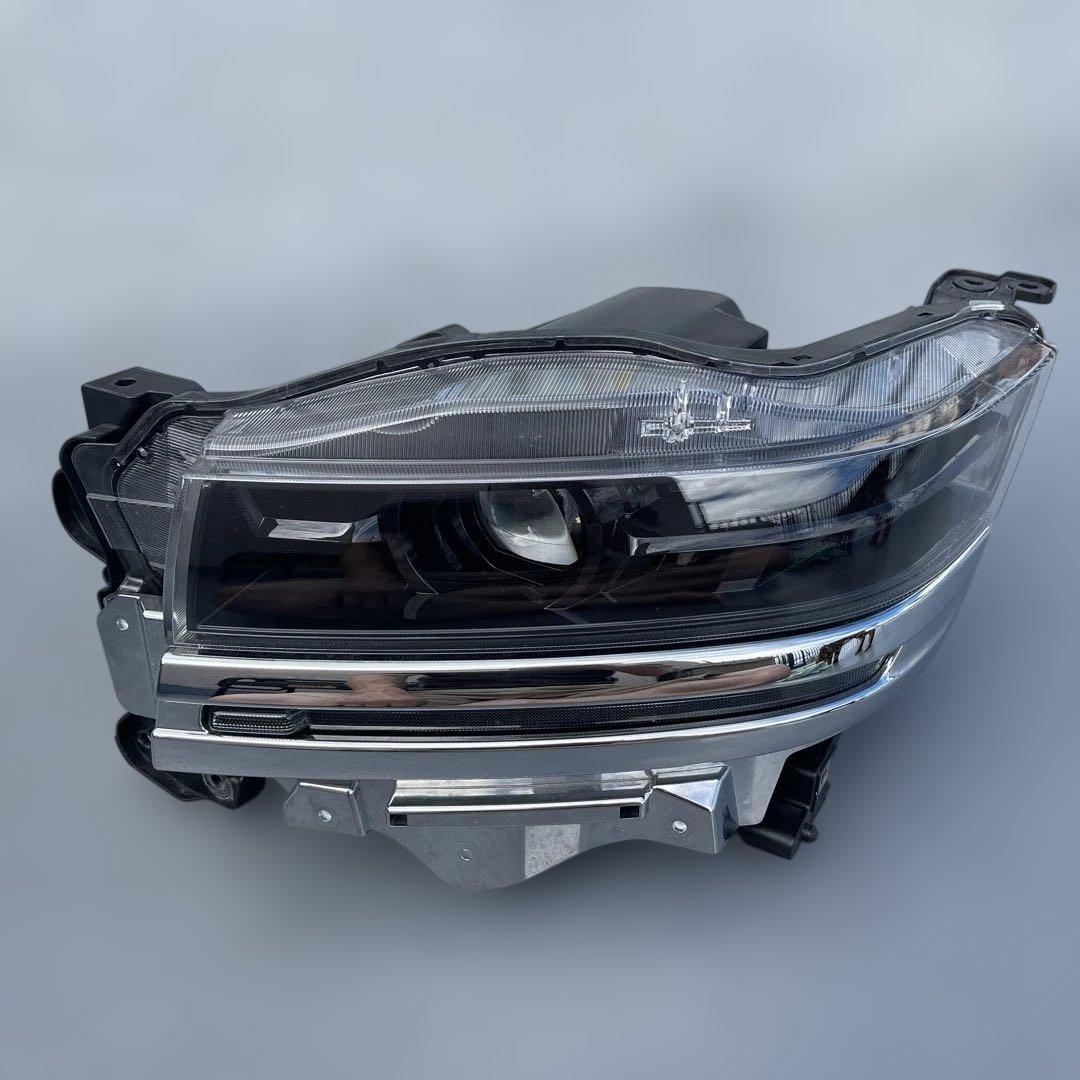 MK94S スペーシアカスタム左中古ヘッドライト　35300-53UA0