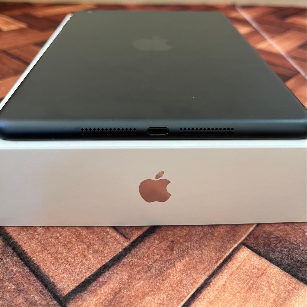 【美品】Apple iPad mini1 Wi-Fi 16GB