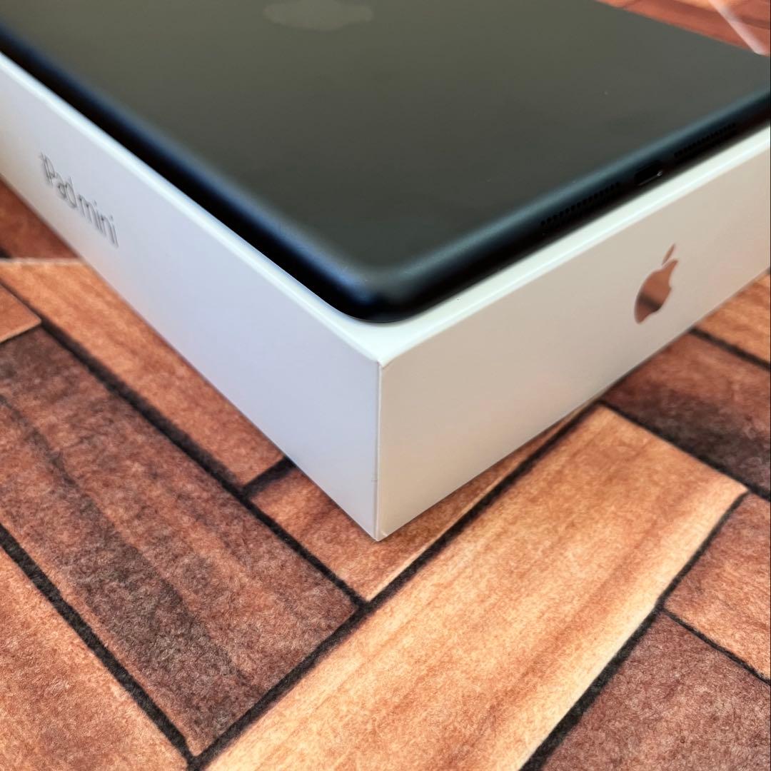 【美品】Apple iPad mini1 Wi-Fi 16GB