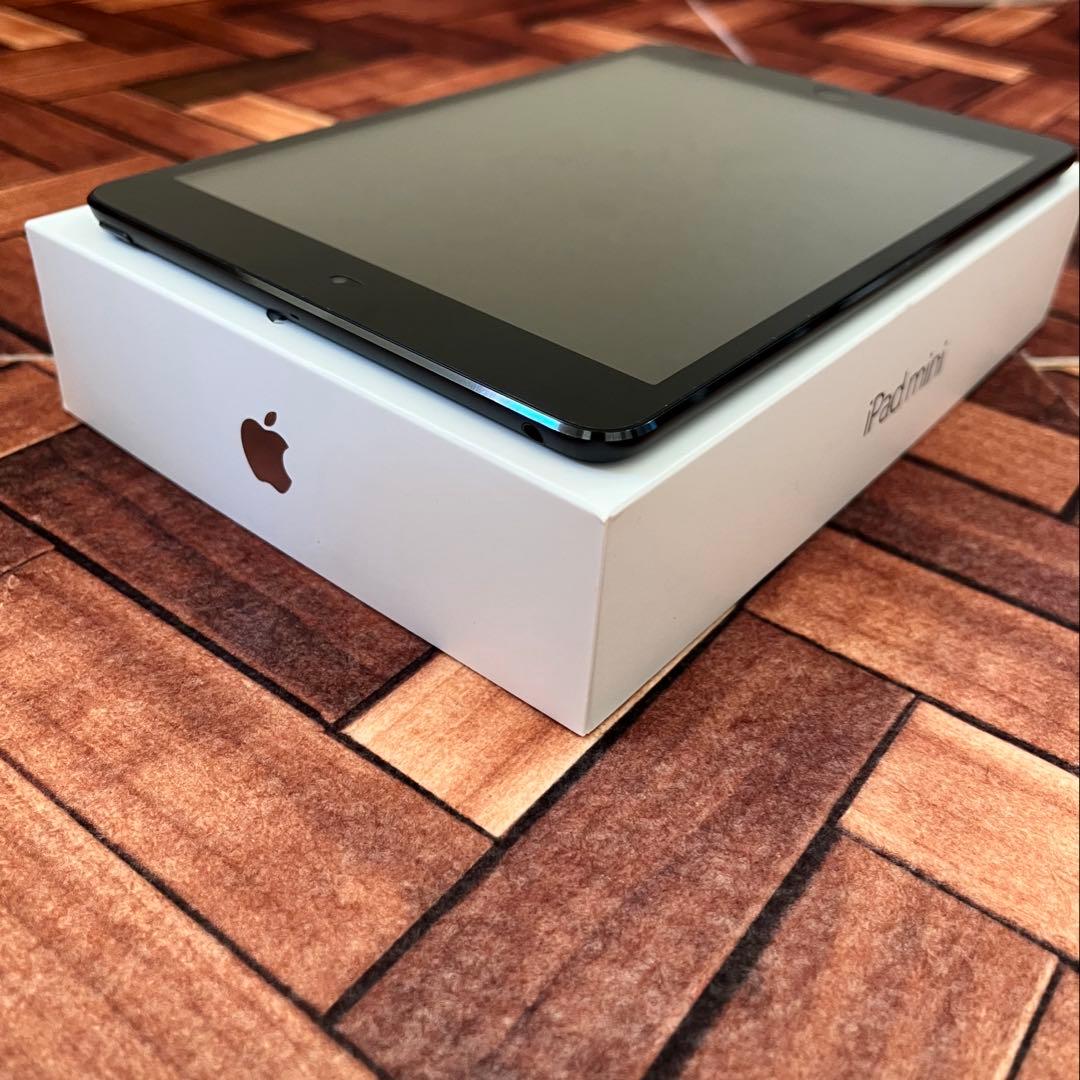 【美品】Apple iPad mini1 Wi-Fi 16GB