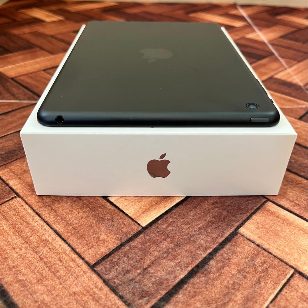 【美品】Apple iPad mini1 Wi-Fi 16GB