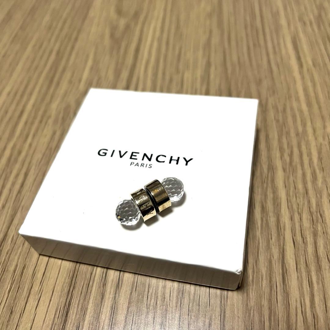 GIVENCHY マグネットピアス クリスタル イヤリング