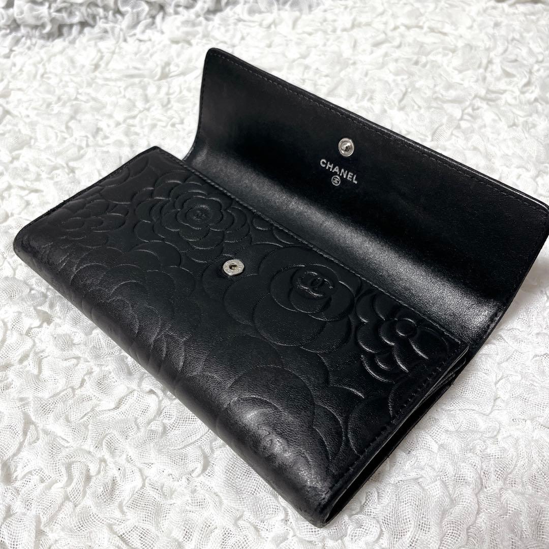 美品✨CHANEL シャネル ラムスキン カメリア 二つ折り財布　シルバー金具