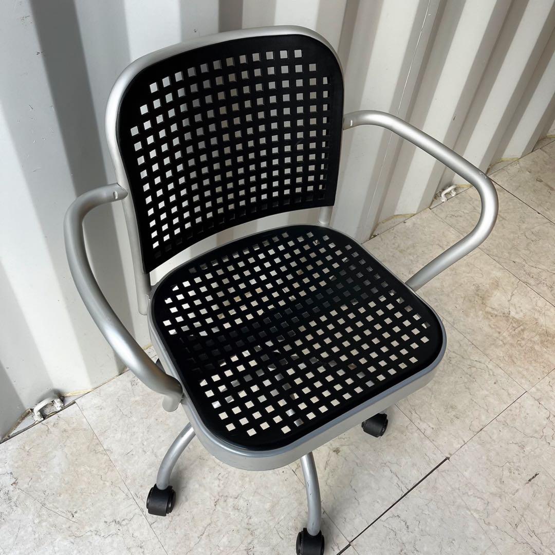 取付無料！カッシーナ デパドゥバ シルバー おしゃれブラックオフィスチェア✨