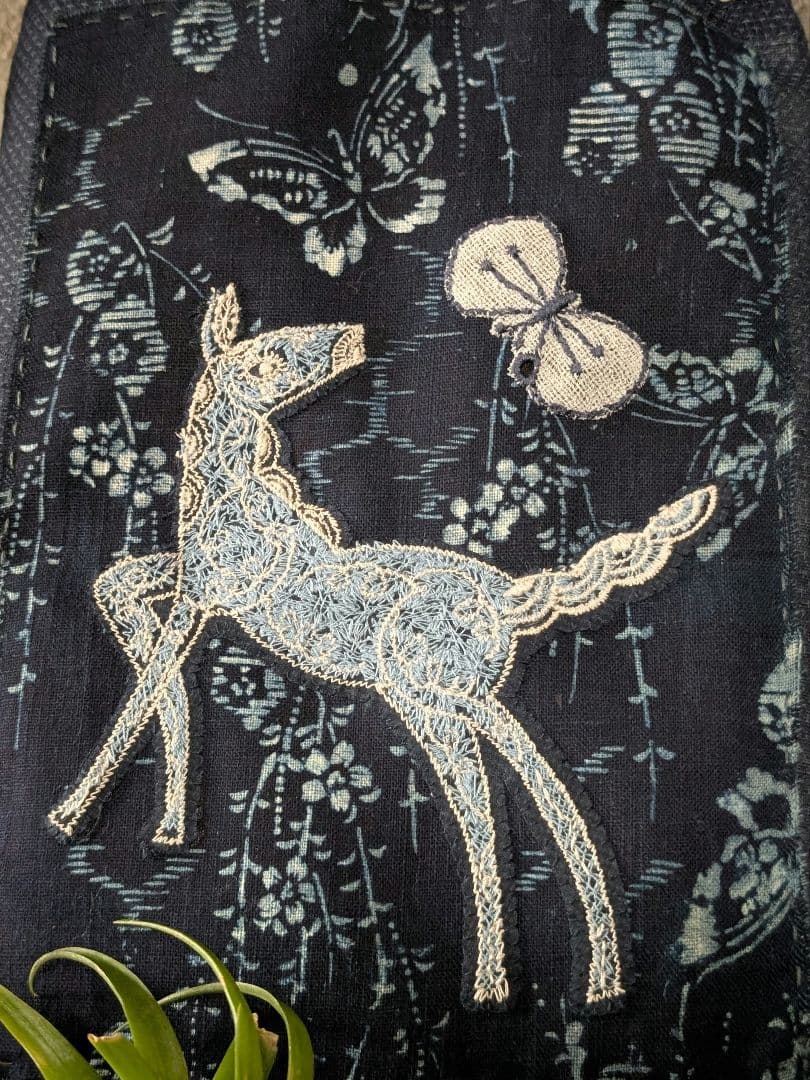 信玄袋巾着《藍型染と蝶々とpapurikko》古布　ミナペルホネン