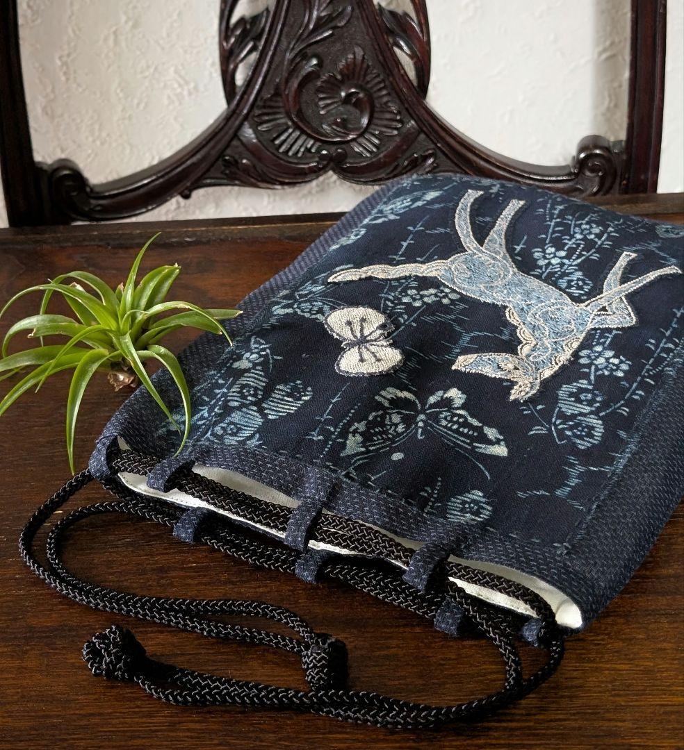 信玄袋巾着《藍型染と蝶々とpapurikko》古布　ミナペルホネン