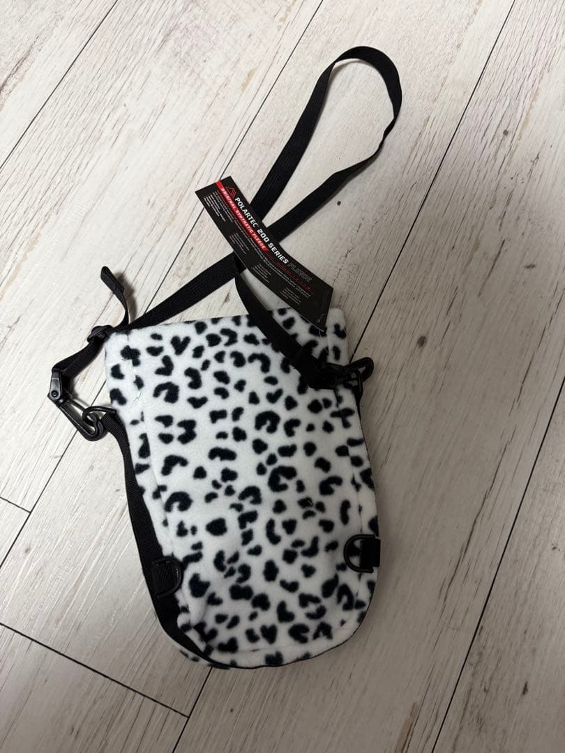 未使用 Supreme Polartec Sling Bag \"Leopard\"