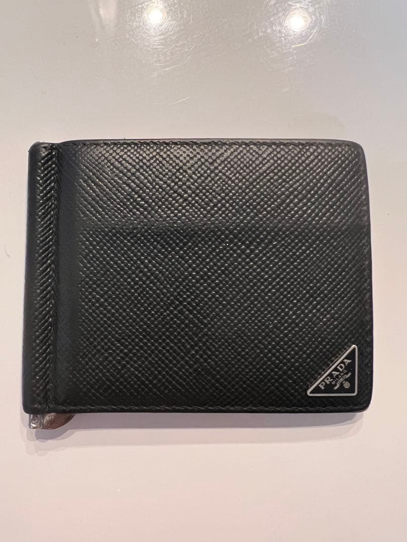 【プラダ】PRADA ブラックレザー マネークリップ