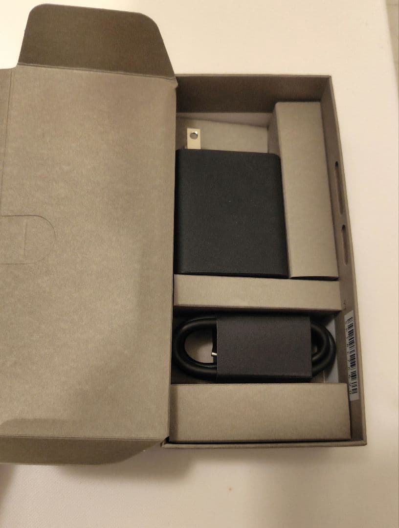 スマートフォン本体 arrows alpha M8