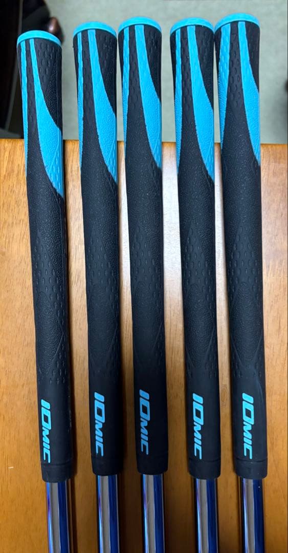 シ*ー様 美品）　jucie アイアン　6-P ダイナミックゴールドMID115