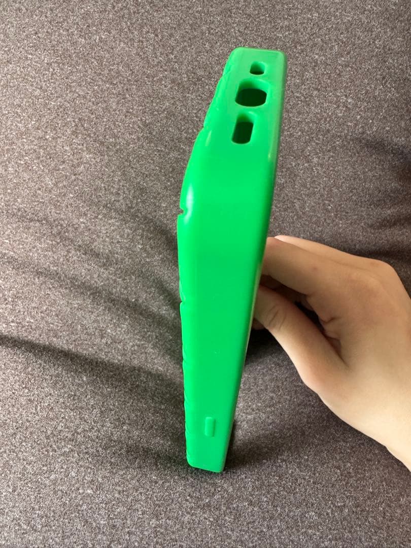 24hセールBOTTEGA VENETA 緑iPhoneケース　15pro