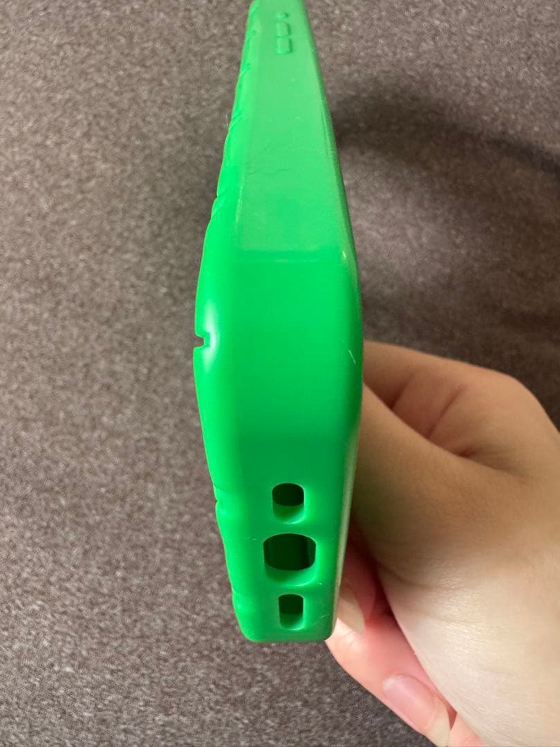 24hセールBOTTEGA VENETA 緑iPhoneケース　15pro