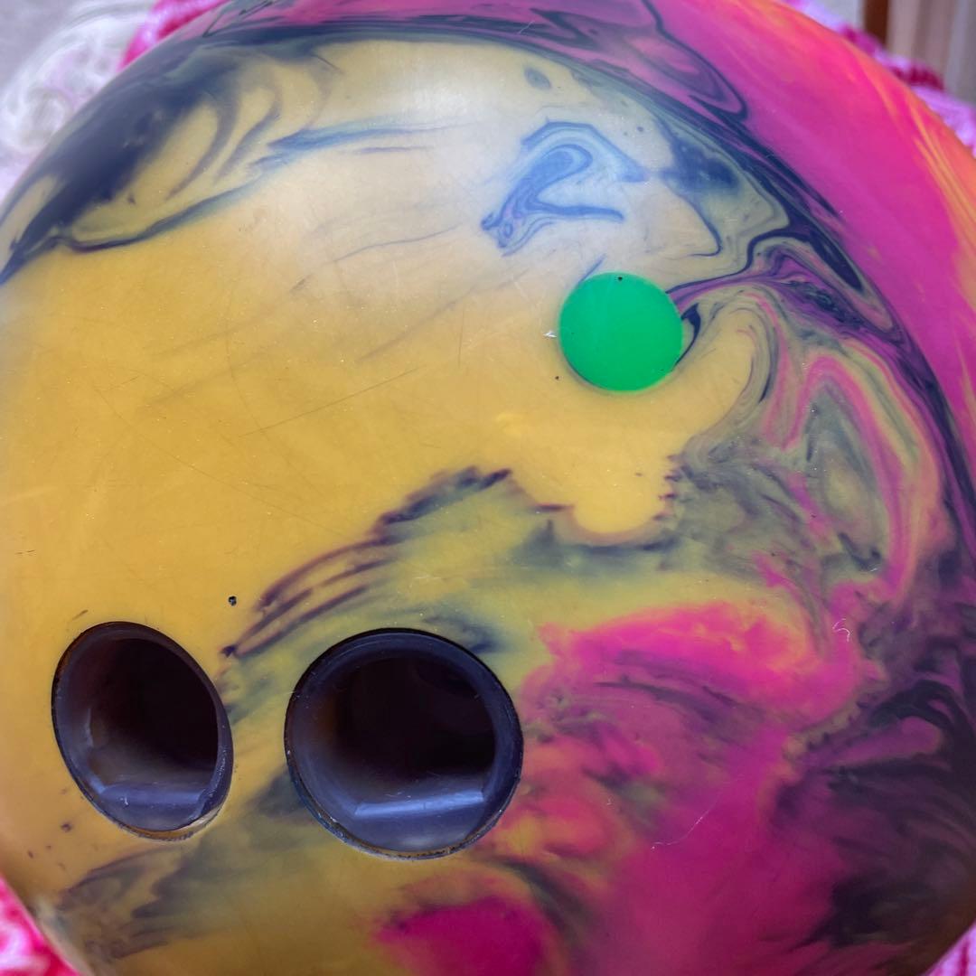 ボウリングボール ロトグリップマジックジェム6.３キロ