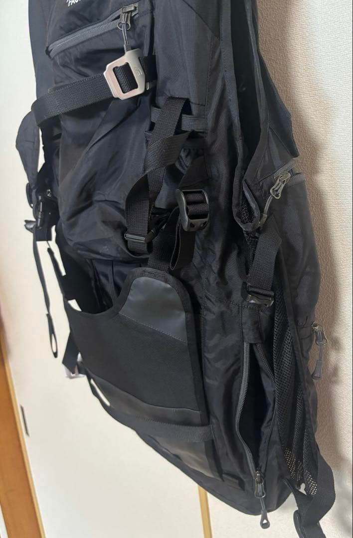 貴重なMサイズ•ノースフェイス・パウダーガイドベスト・重さ1.1kg