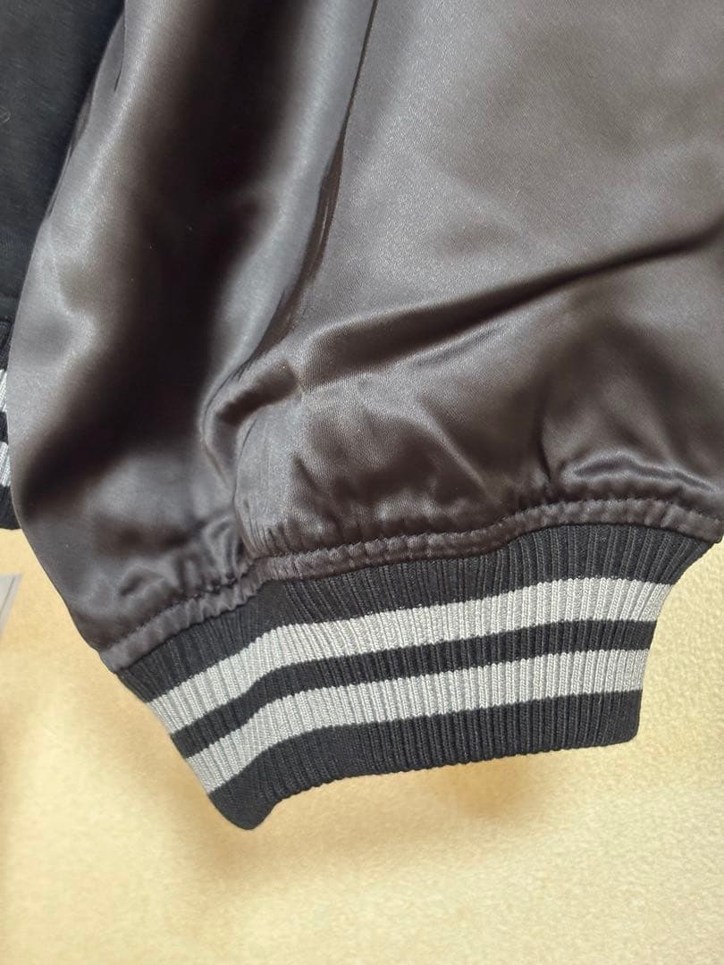 新品 PEANUTS 75周年記念 スタジャン スヌーピー