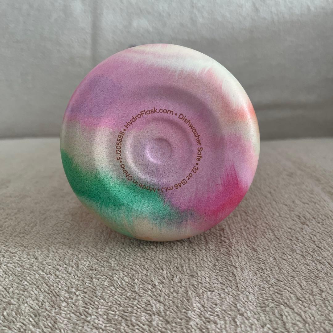 Hydro Flask 32oz シュガークラッシュ限定版水筒 + ボトルブーツ