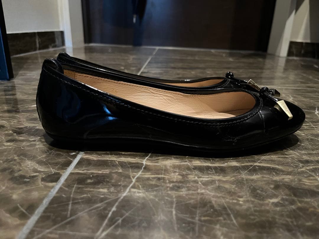 ⭐︎付属品付き⭐︎TOD’S トッズ 黒 エナメル フラットシューズ バレエシューズ