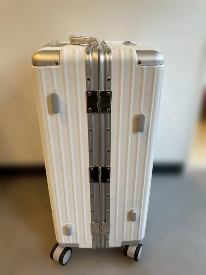 リベティ多機能キャリーケース【マットホワイトМサイズ】A54