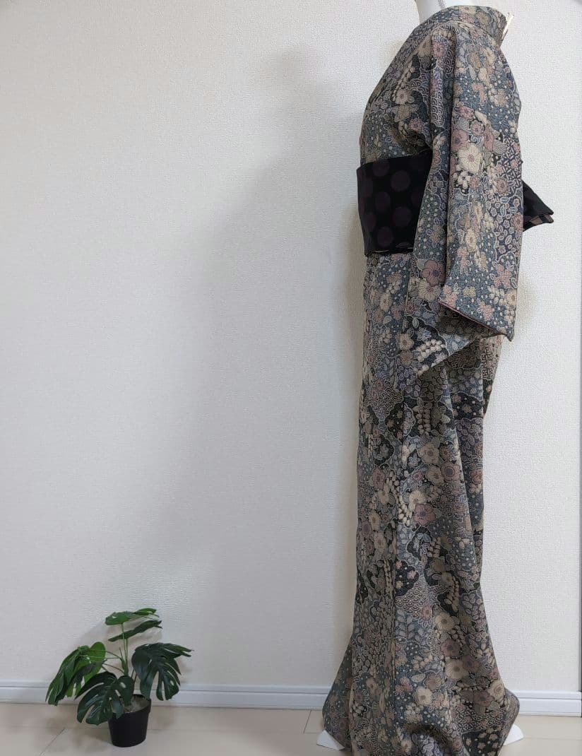 【三花】美品　洗える着物　辻ヶ花　グレー　鼠　袷　リサイクル　リユース