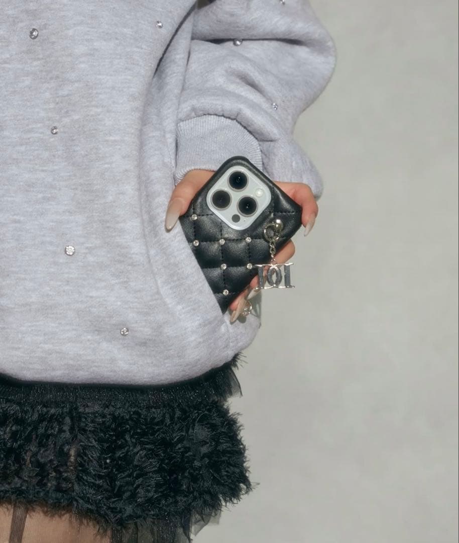 <値下げ>Darich キルティングビジューDDチャームiPhone15ケース