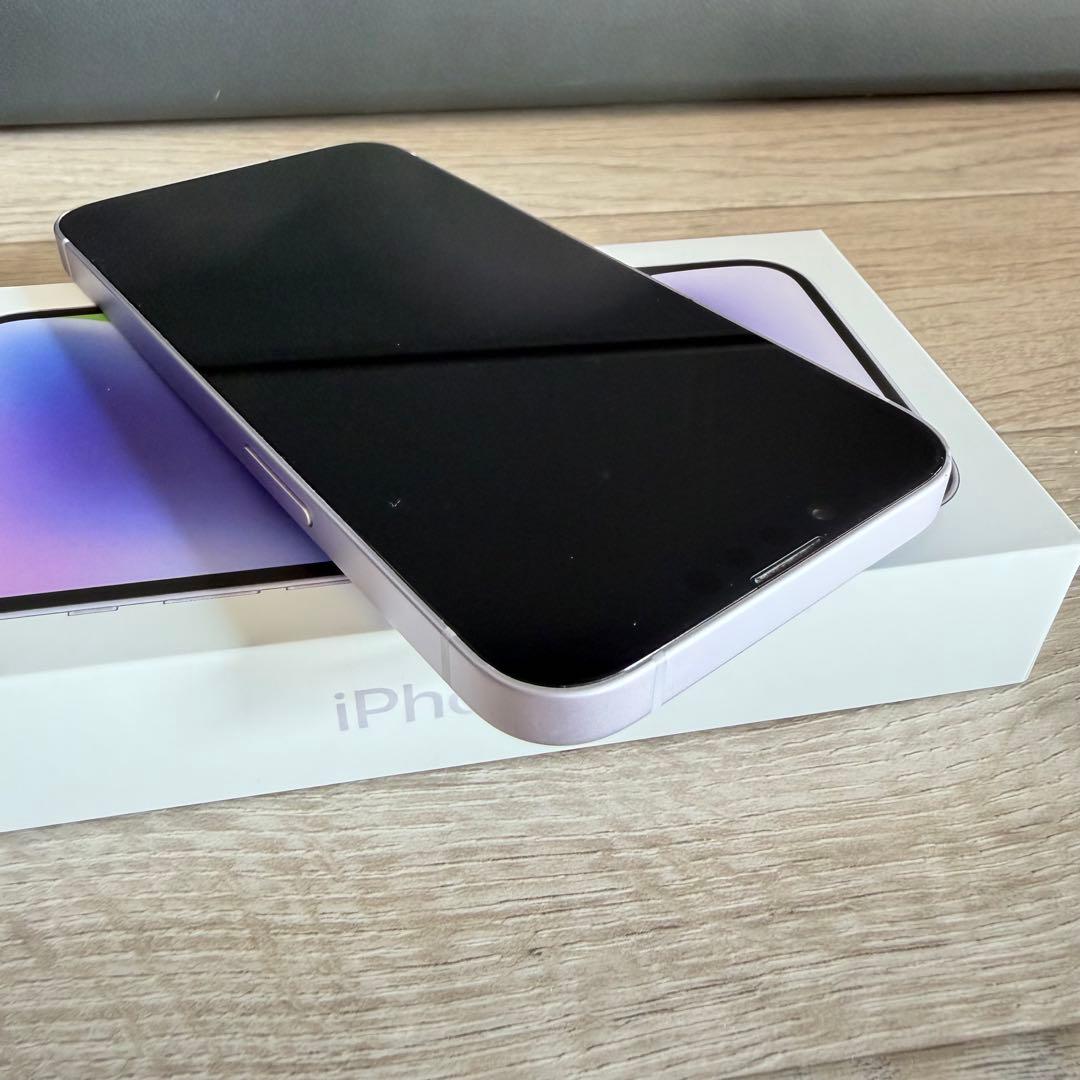 Apple iPhone 14 256ギガ SIMフリ　バッテリー83%
