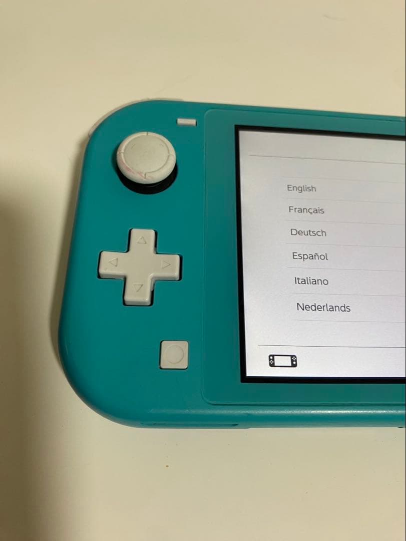 Nintendo Switchライト　ターコイズ