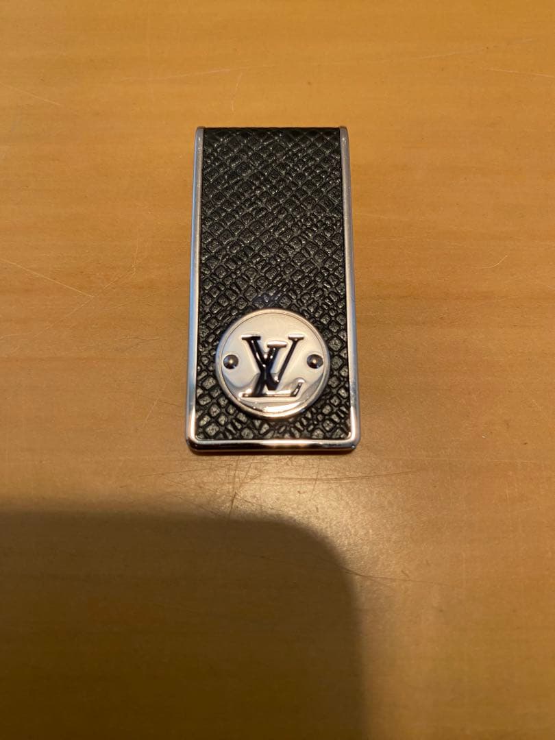Louis Vuitton マネークリップ タイガ 黒