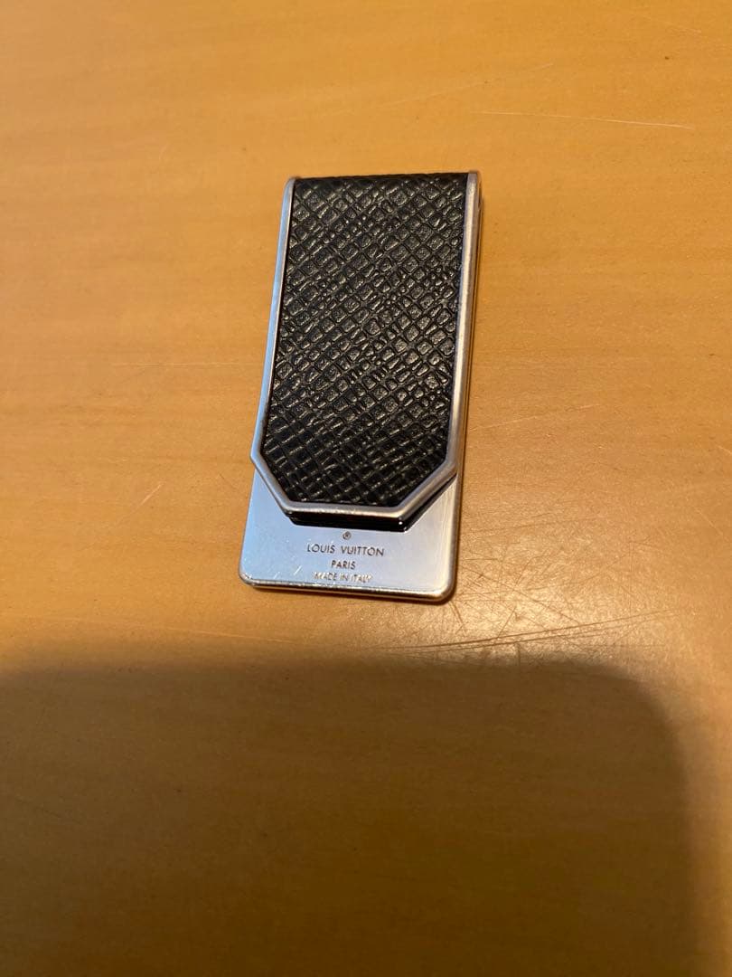Louis Vuitton マネークリップ タイガ 黒