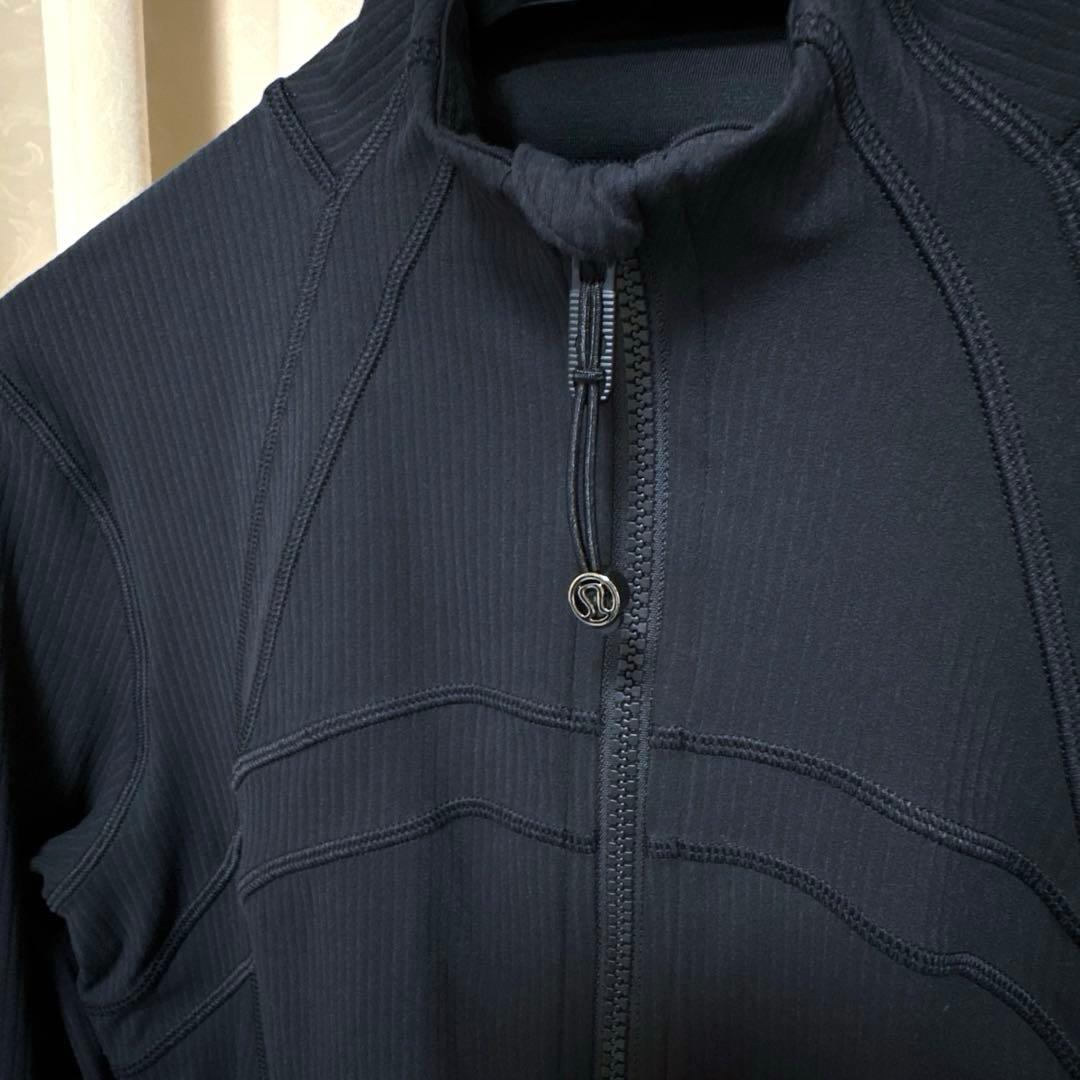 美品lululemonルルレモンクロップDefineジャケットリブ黒ブラック6M