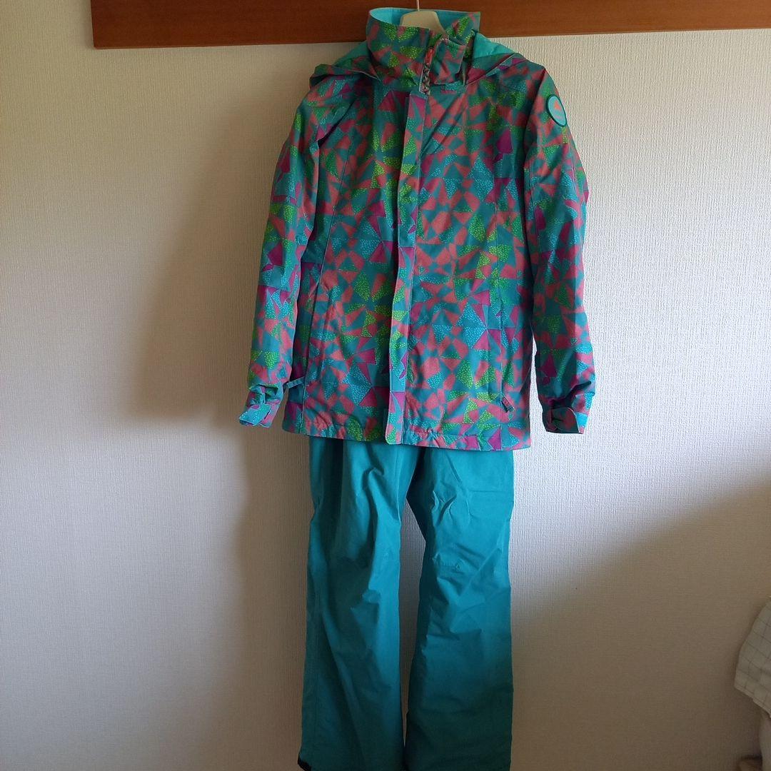 BURTON　子ども用スノーボードウェアセット