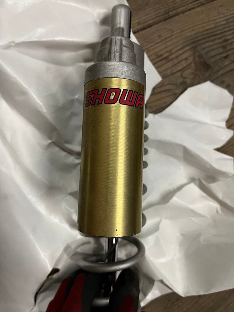 cb400sf Showa リアショック