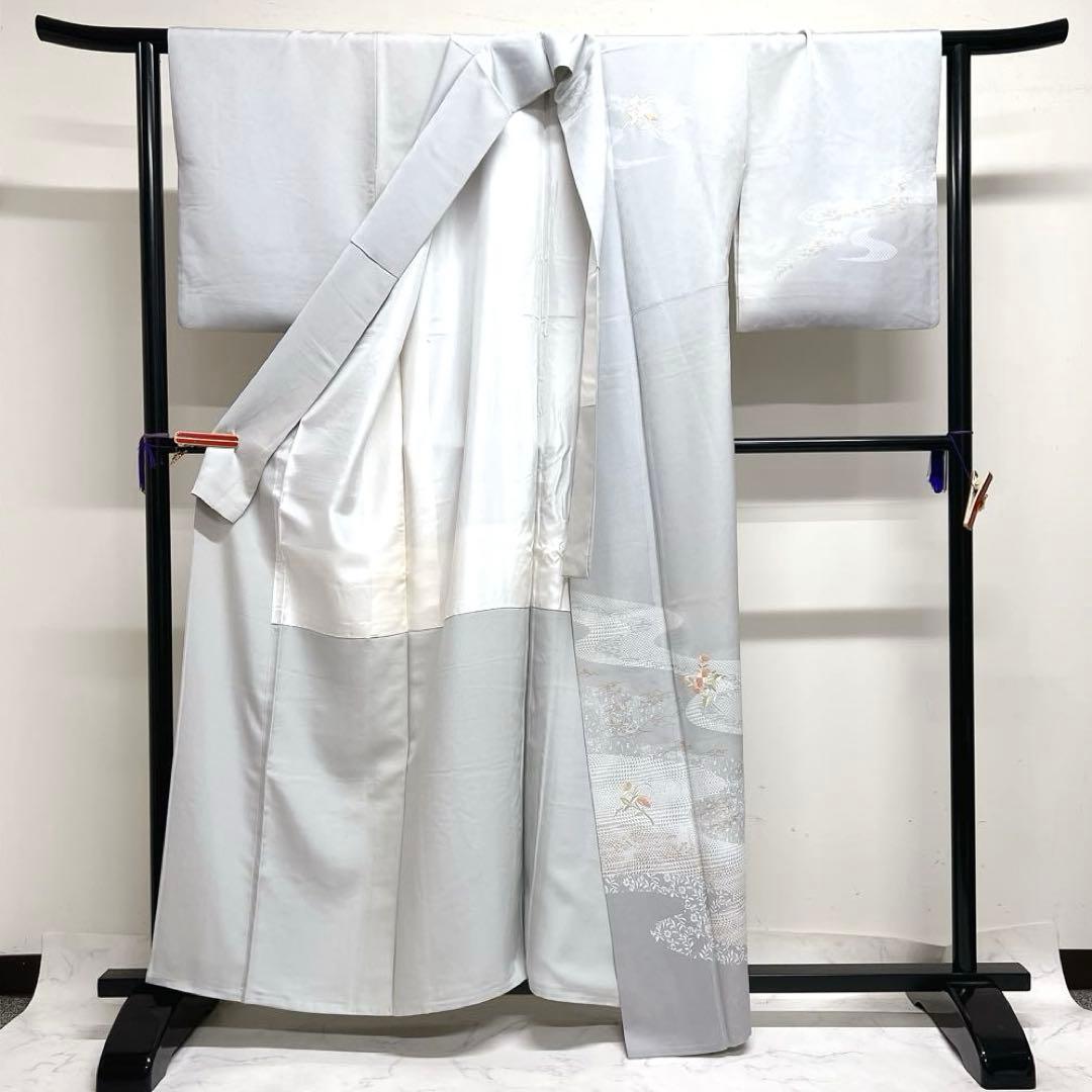 訪問着　刺繍　流水　撫子　芝草　蝶　菊　鱗　鹿の子　紋無し　着物　044k d