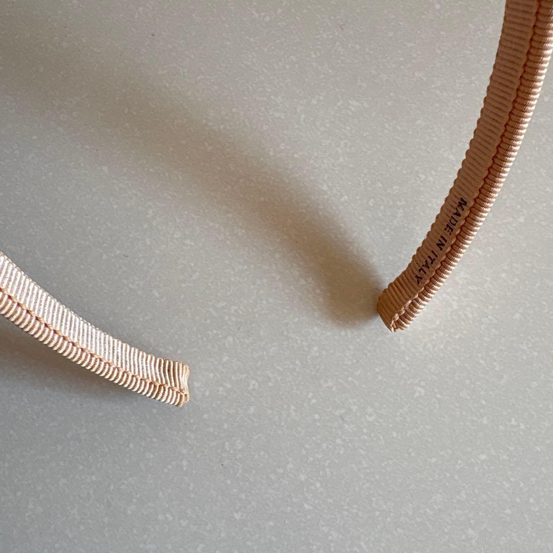 フェラガモ　カチューシャ　ピンク　細タイプ