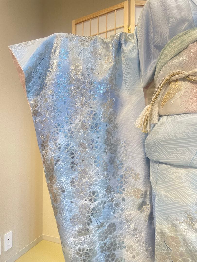 ＊新品＊【豪華振袖】水色金彩 さくら花柄文様 桂由美柄　振袖　成人式 手縫い
