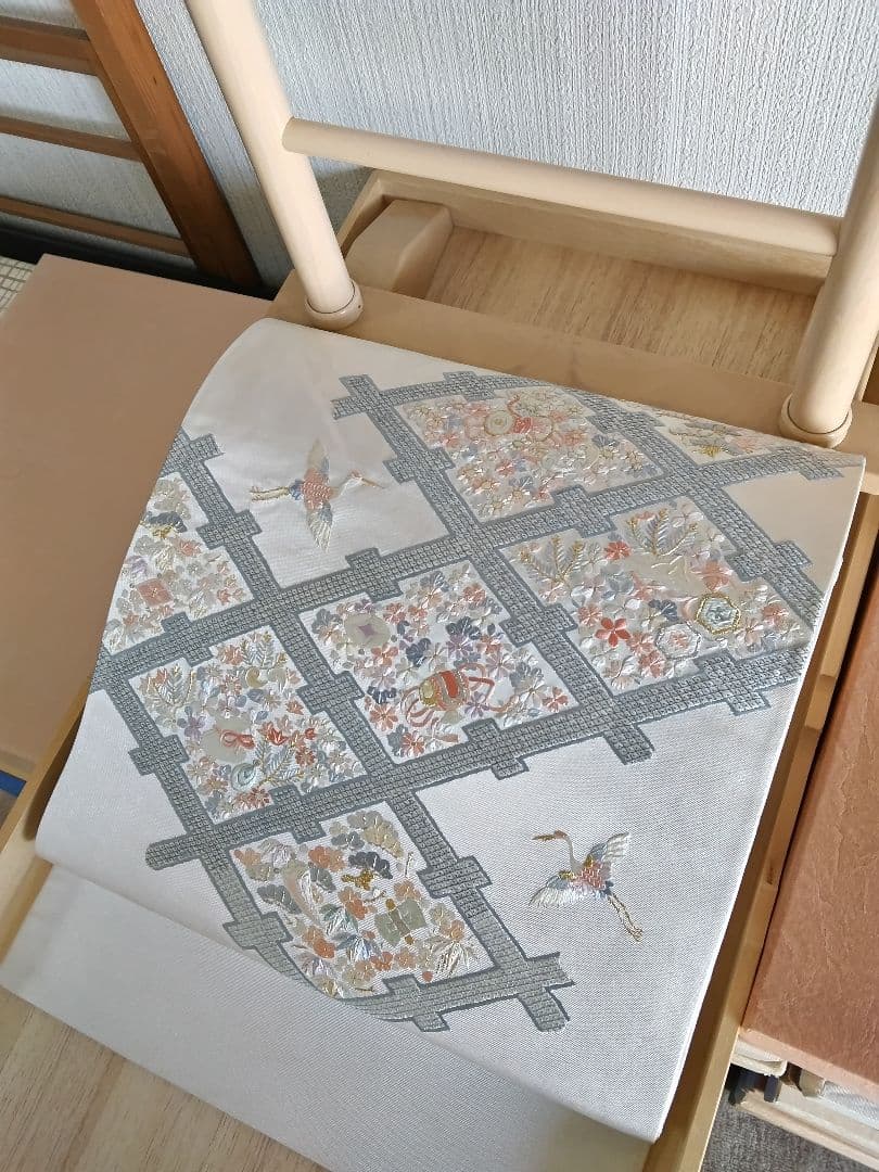 最終値下げ O-286 西陣袋帯 お太鼓柄 金銀糸 宝尽くし 鶴 手刺繍 美品