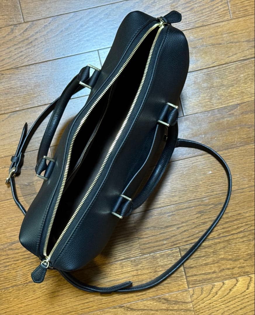 カンダミサコ「pane」黒×ゴールド金具