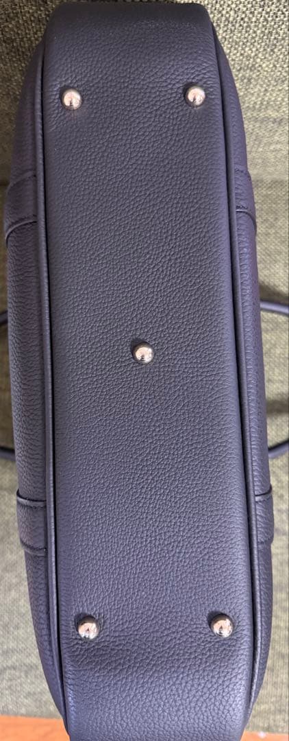 カンダミサコ「pane」黒×ゴールド金具