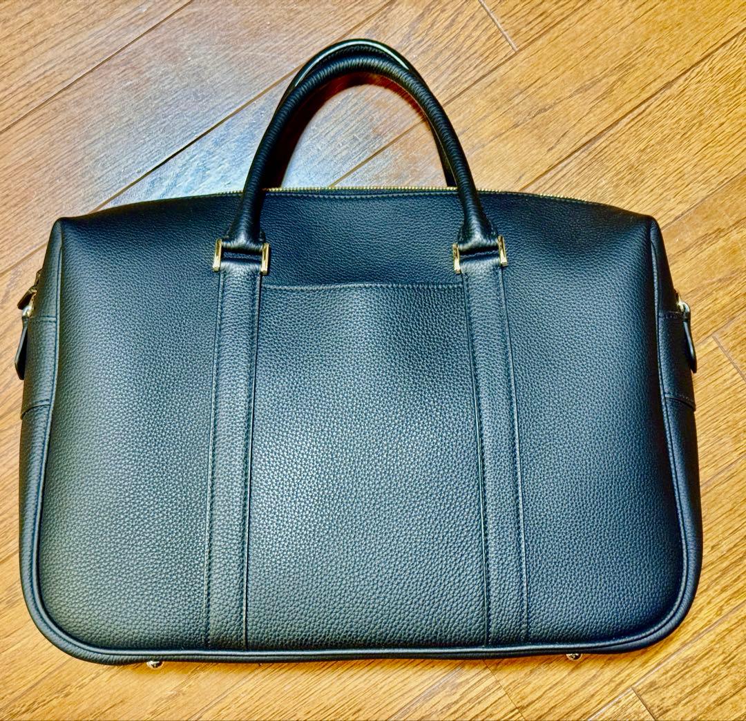 カンダミサコ「pane」黒×ゴールド金具