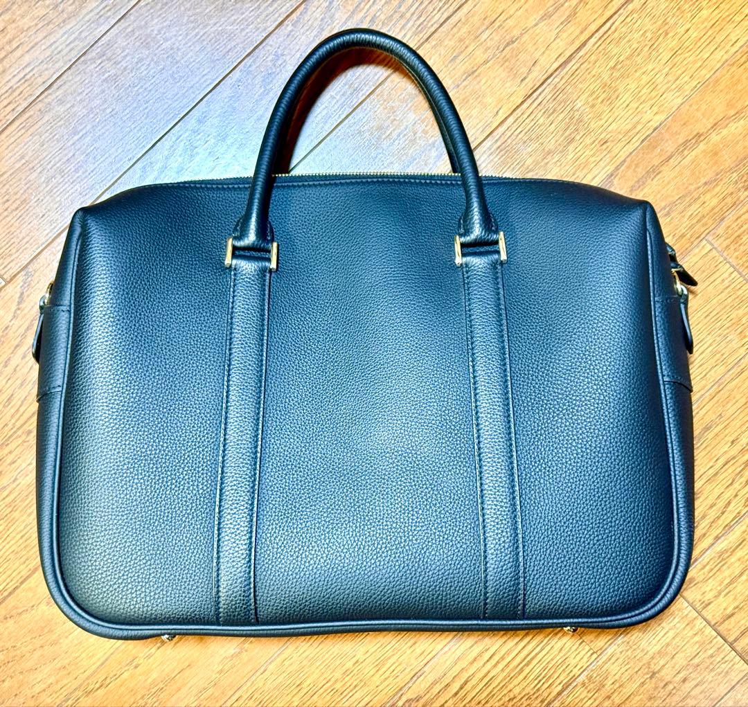 カンダミサコ「pane」黒×ゴールド金具