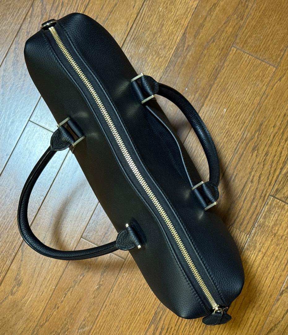 カンダミサコ「pane」黒×ゴールド金具