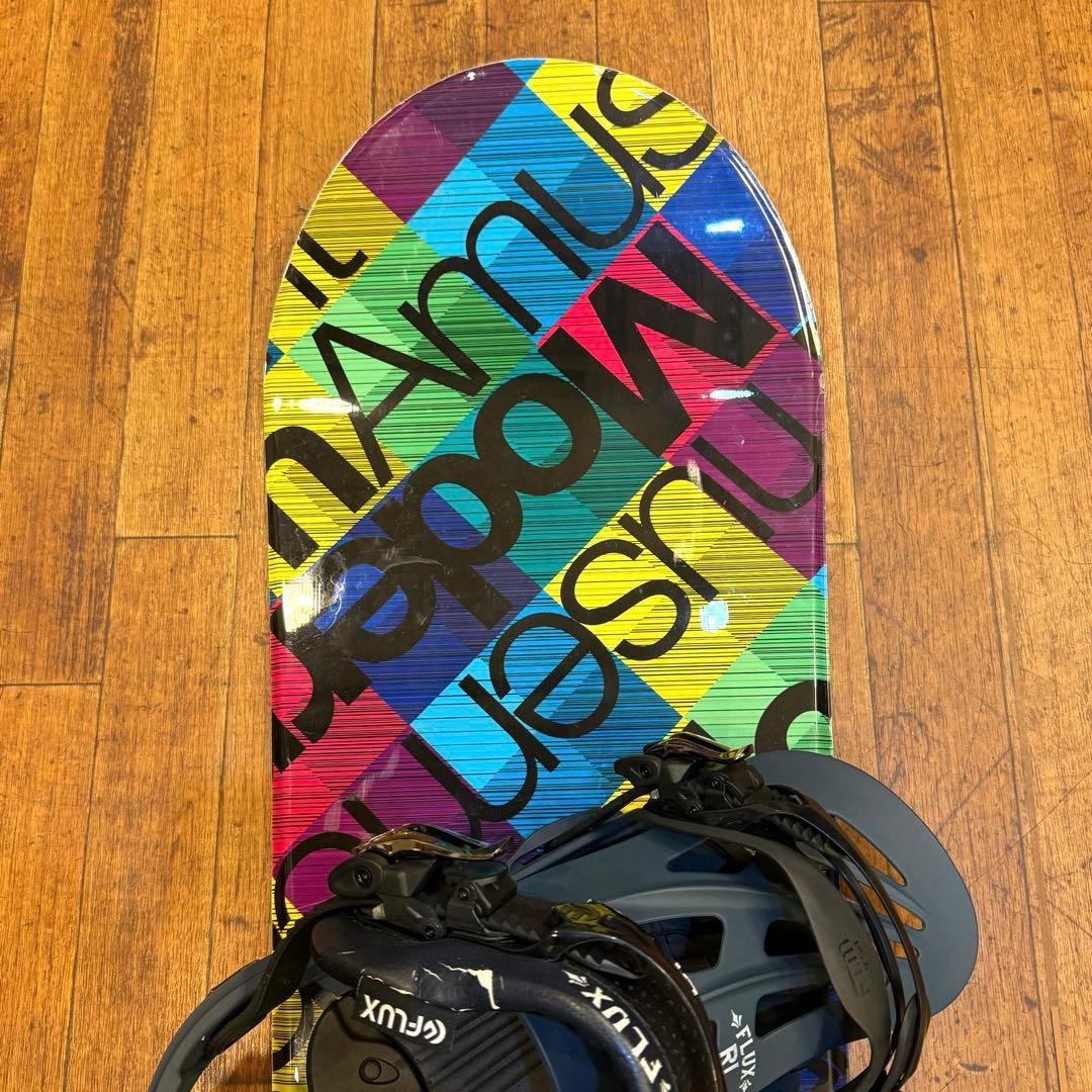 送込！レディーススノーボード4点セット！FLUX Modernamusement