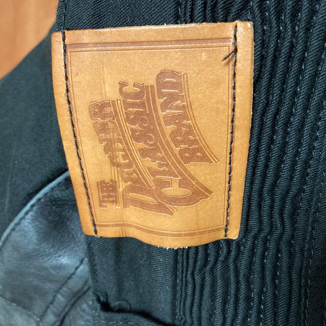 デグナー　ヒートガード付きデニム（膝プロテクター入り）