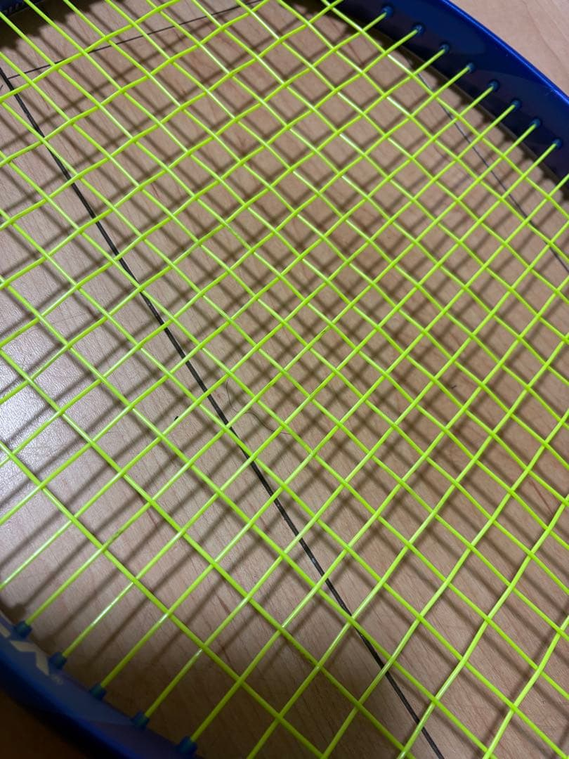 YONEX EZONE 100 テニスラケット