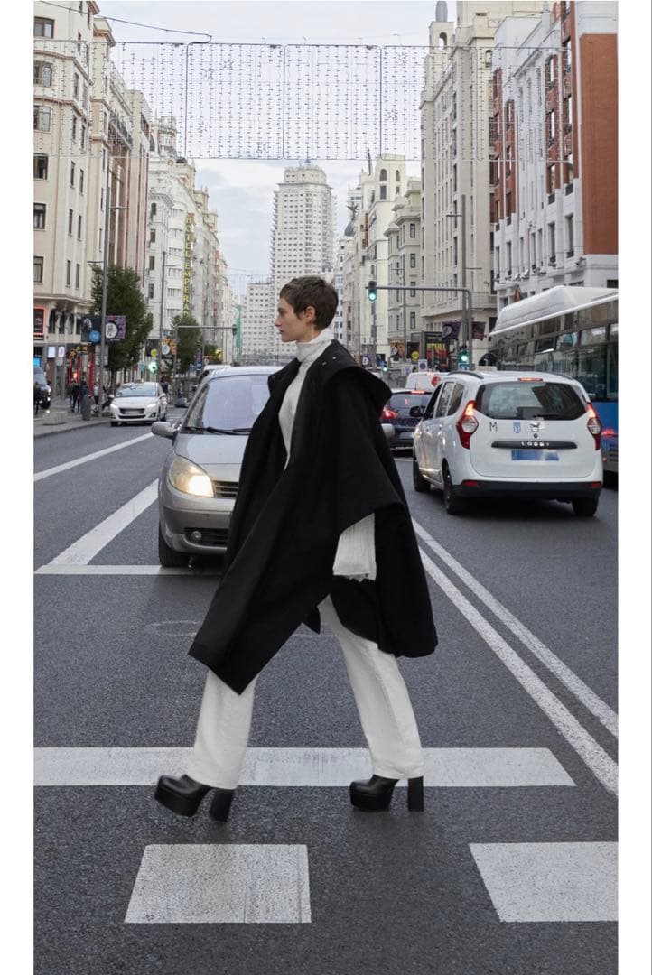 ZARA LIMITED EDITION ウール混ケープ　ポンチョ