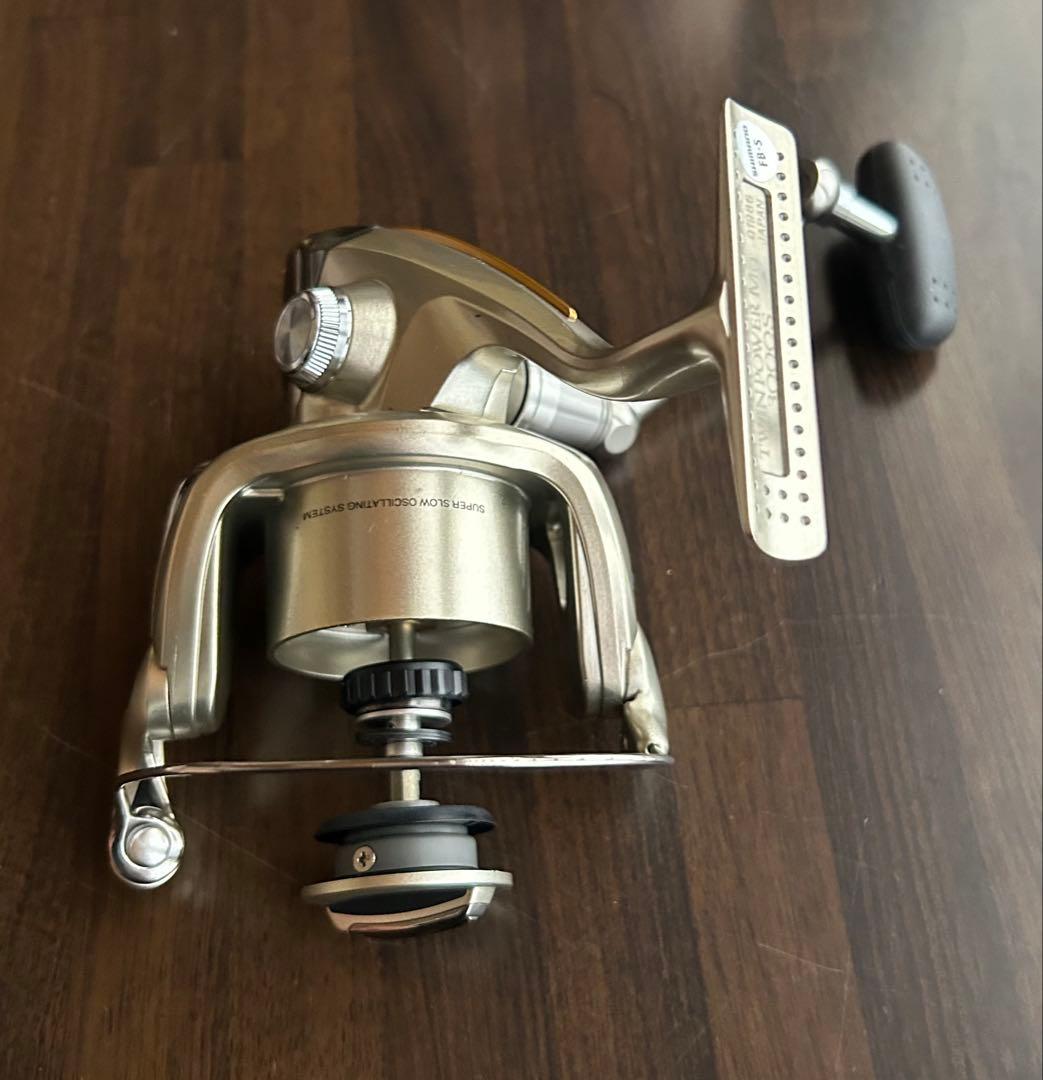 未使用シマノ　ツインパワー Mg 3000S スプールなし